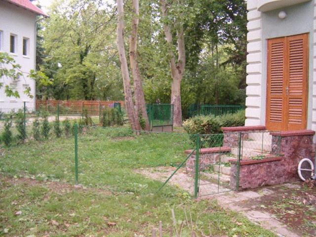 Szemesi Villa Балатонсарсо Номер фото